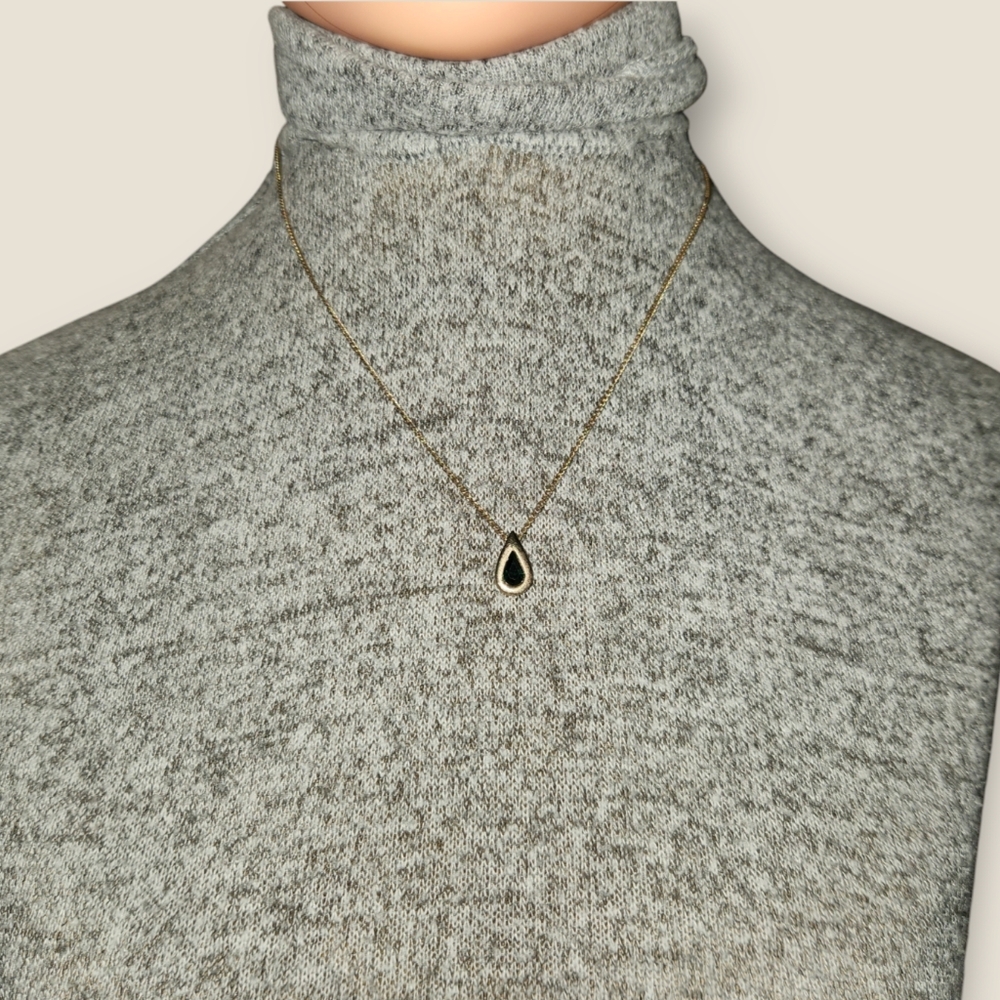 Vintage Avon Green Teardrop Necklace - Picture 2 of 5